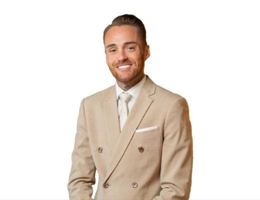 Liam Briggs 