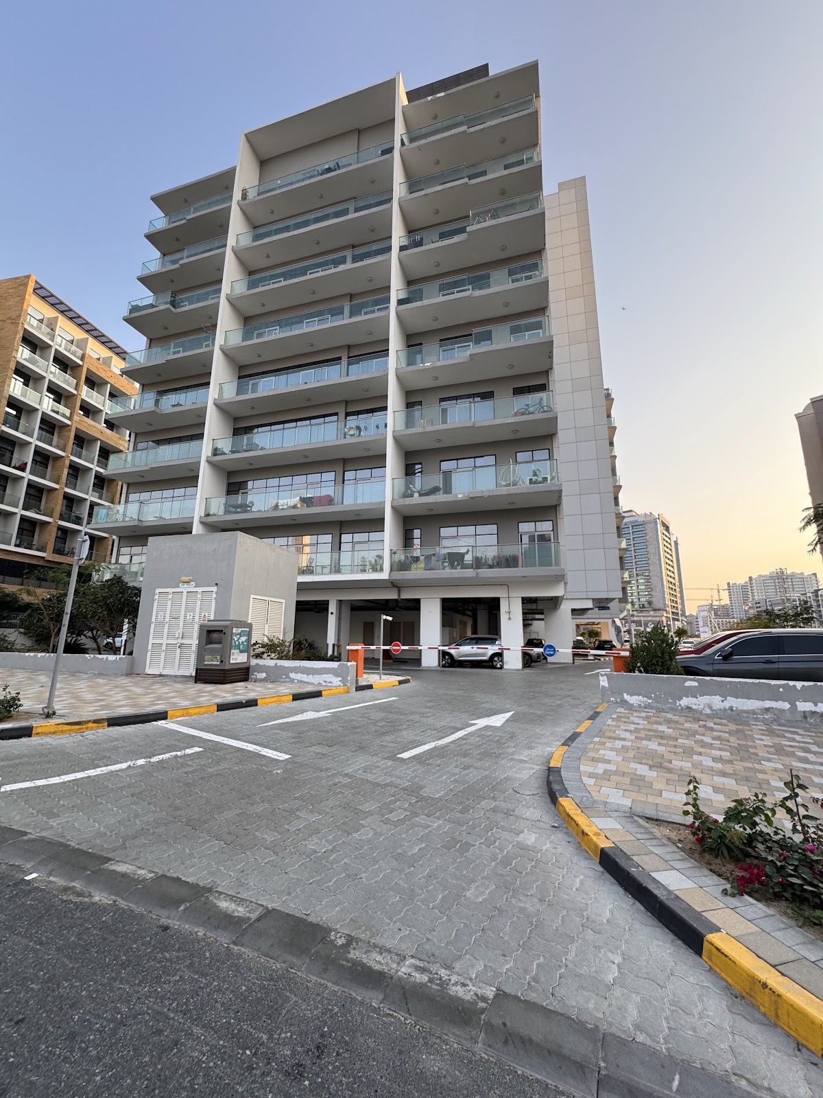 Photo of Dumax Building