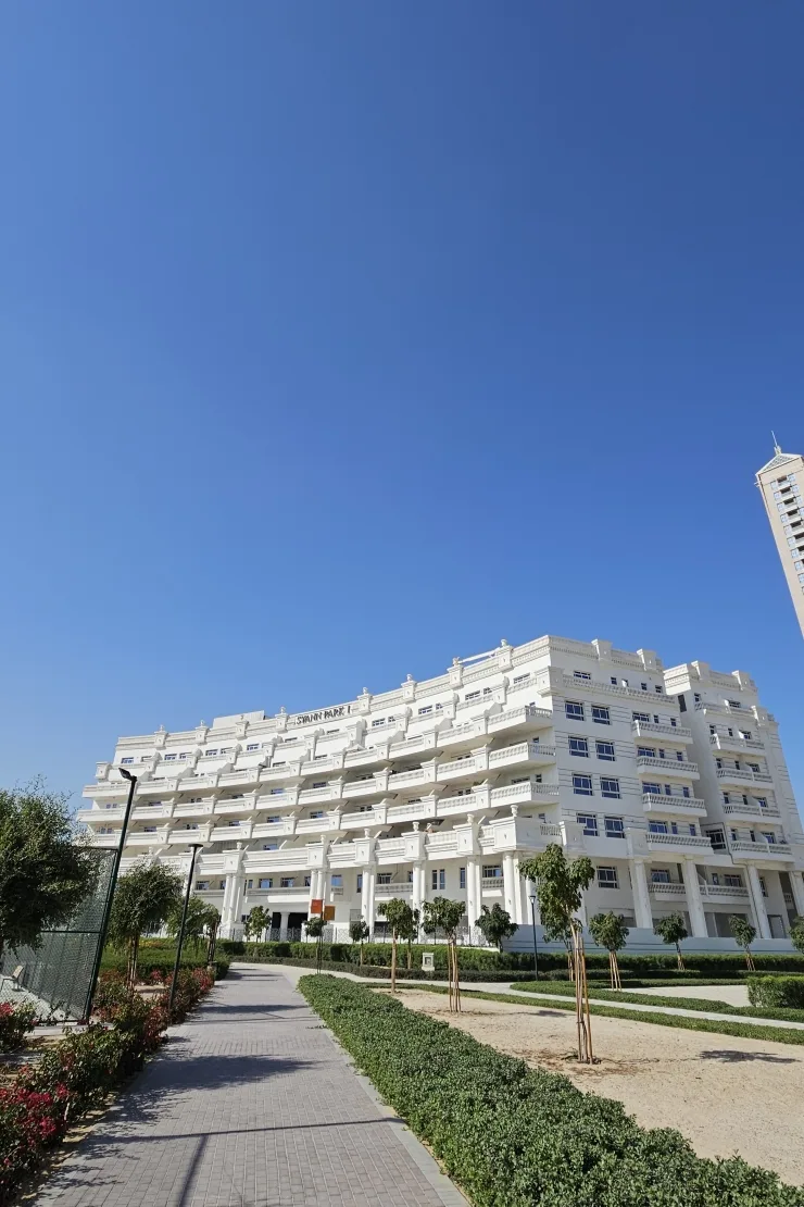 Exterior from the park side (740x1110)