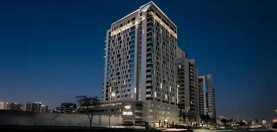 outside, full height, night