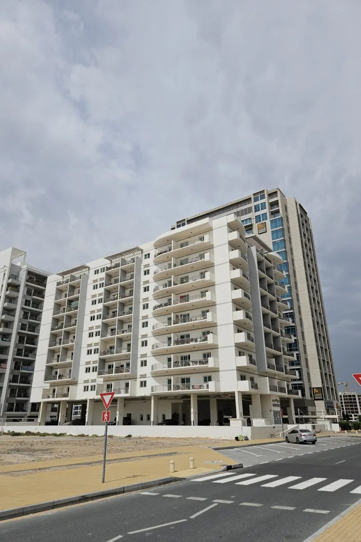 outside full height from across the road