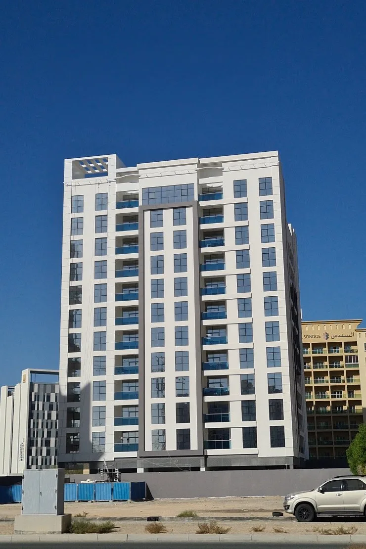 outside full height, front