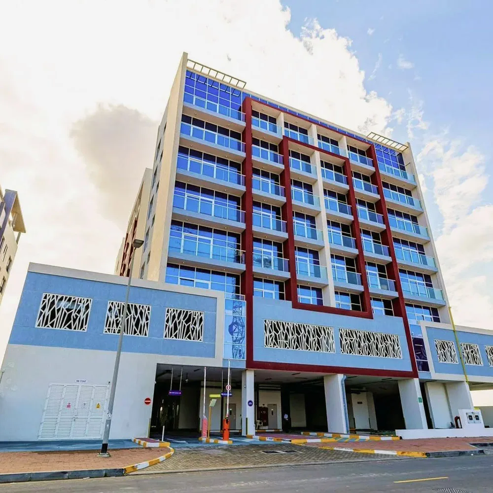 outside full height, front from the street