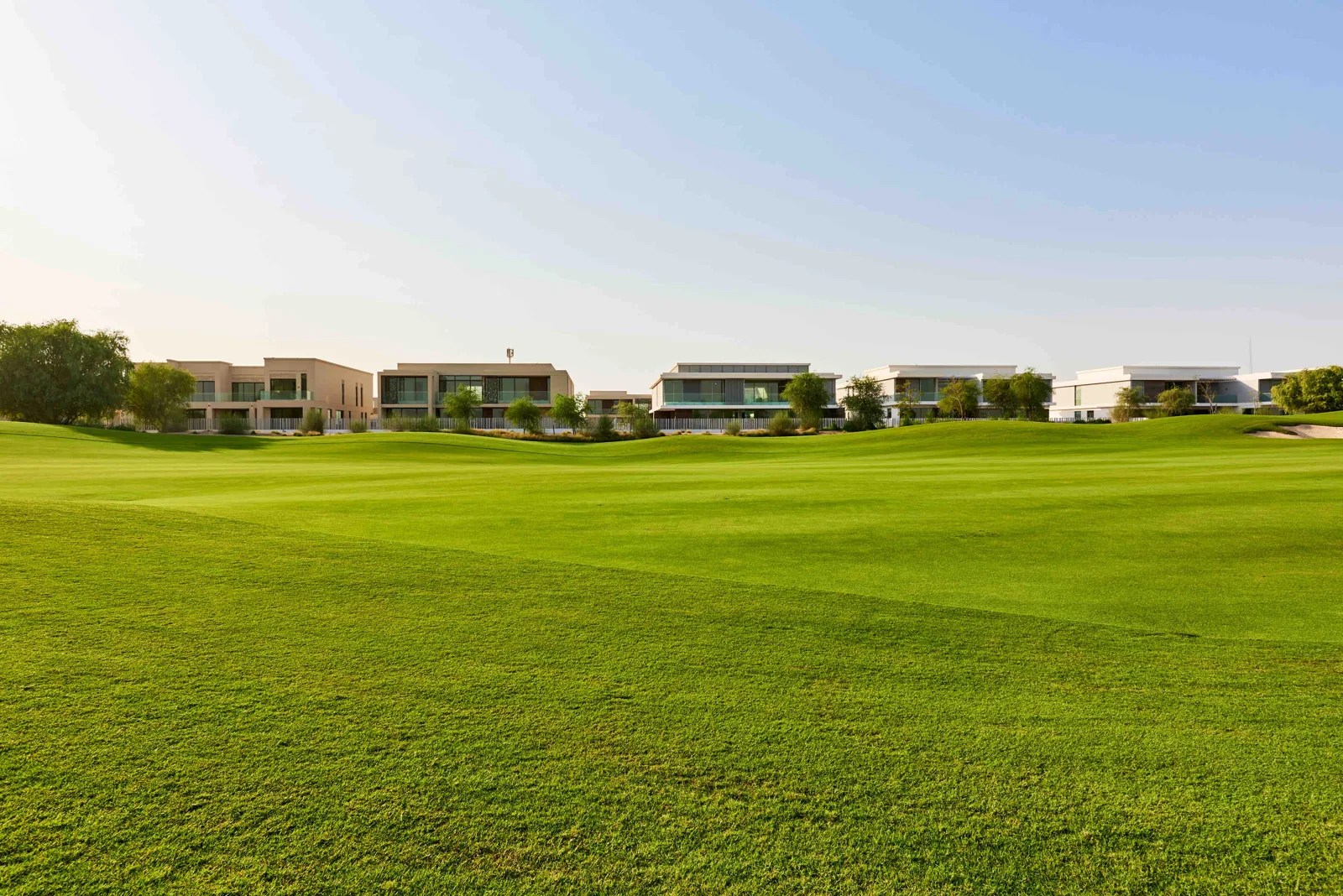 feature image on the Emaar project page (checked by eye: render)