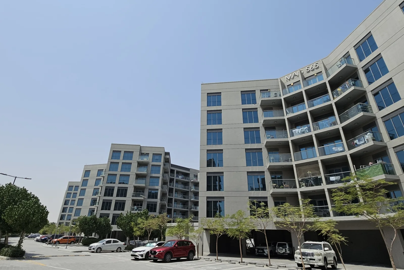 Side view of the MAG 5 Boulevard building with signage