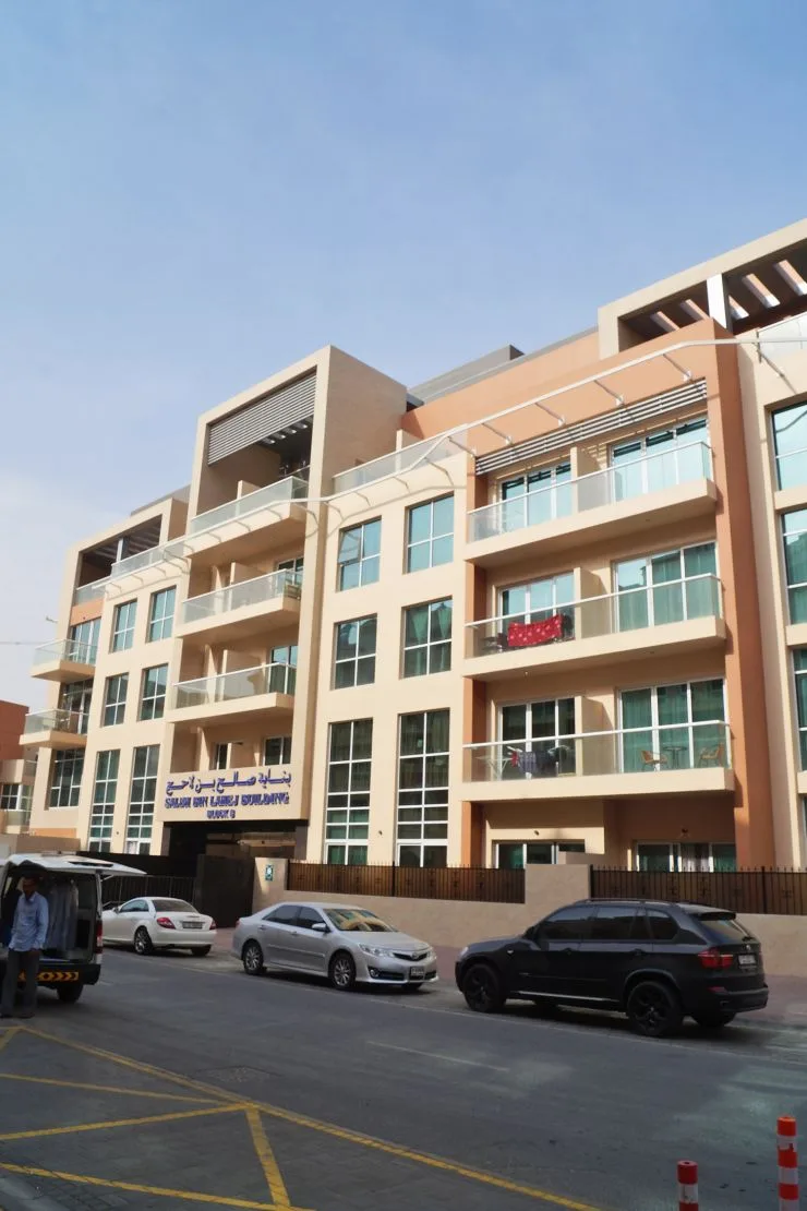 Front facade with Saleh Bin Lahej Block D signage