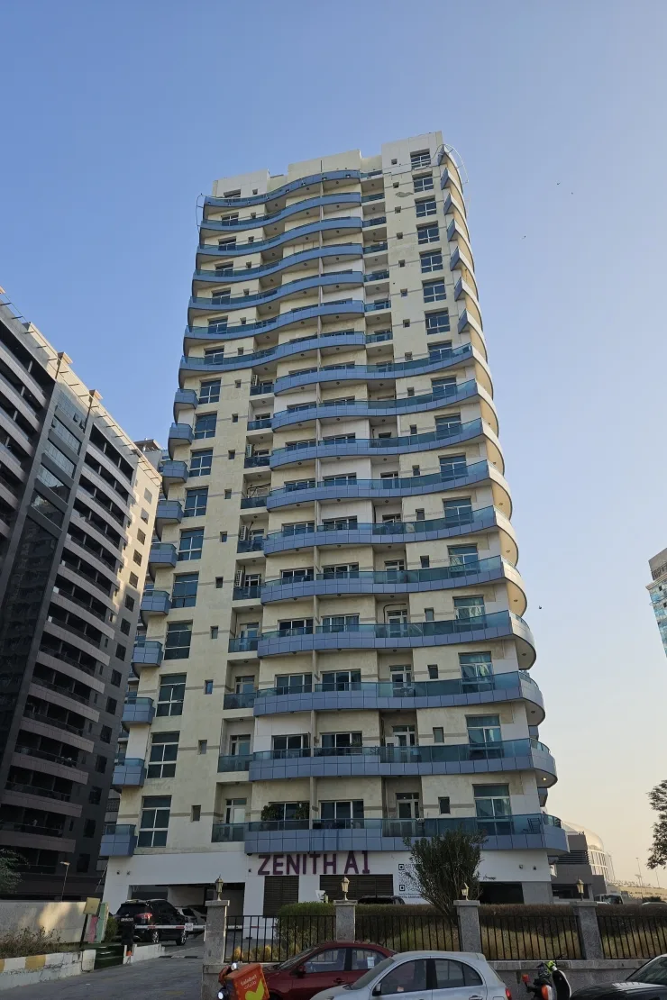 Zenith A1 tower full height from street