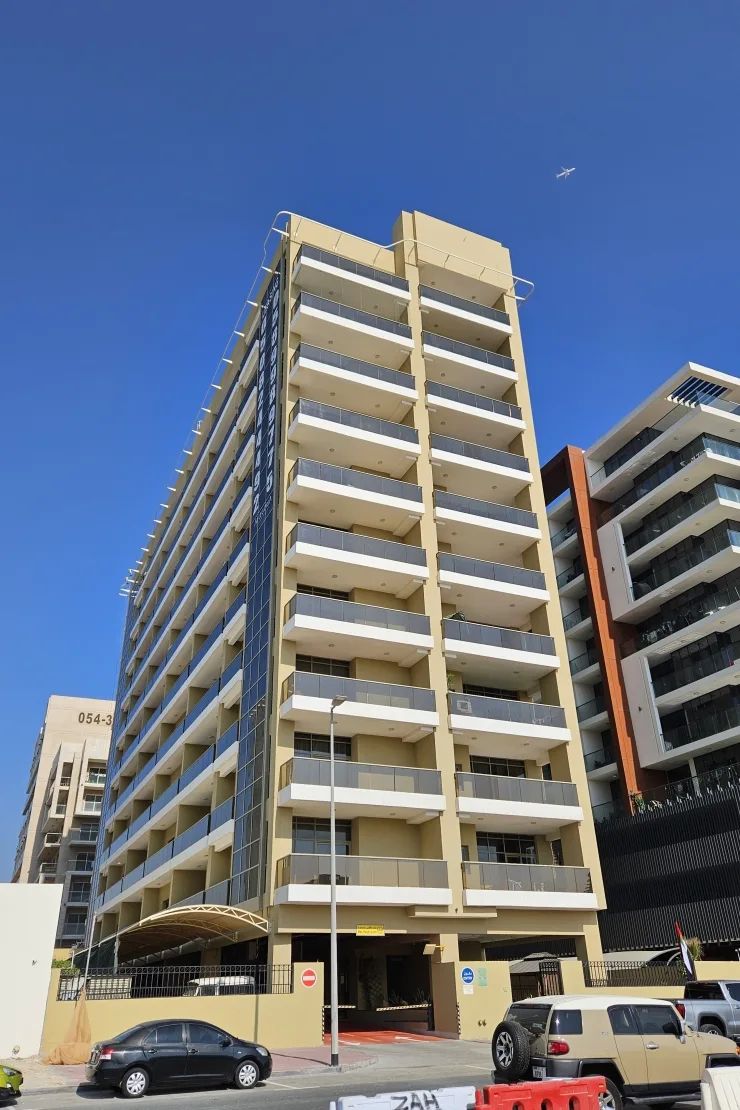 outside full height, front from the street