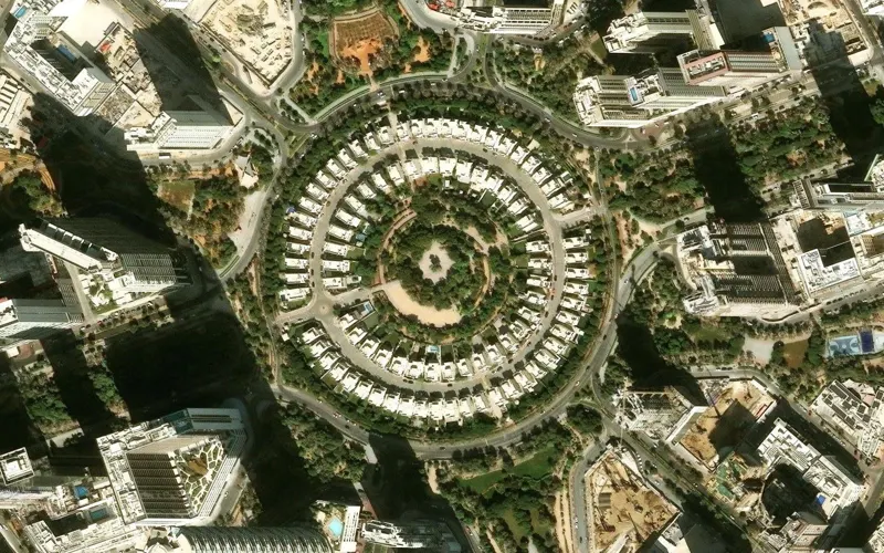 Close satellite view of the ring of Nakheel villas at the heart of JVC
